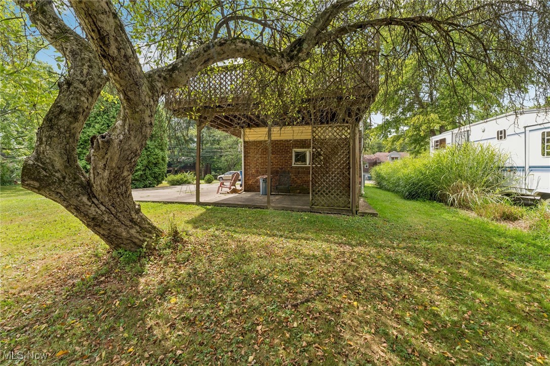 1899 Edwards Drive Akron OH 44306