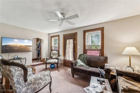 1899 Edwards Drive Akron OH 44306