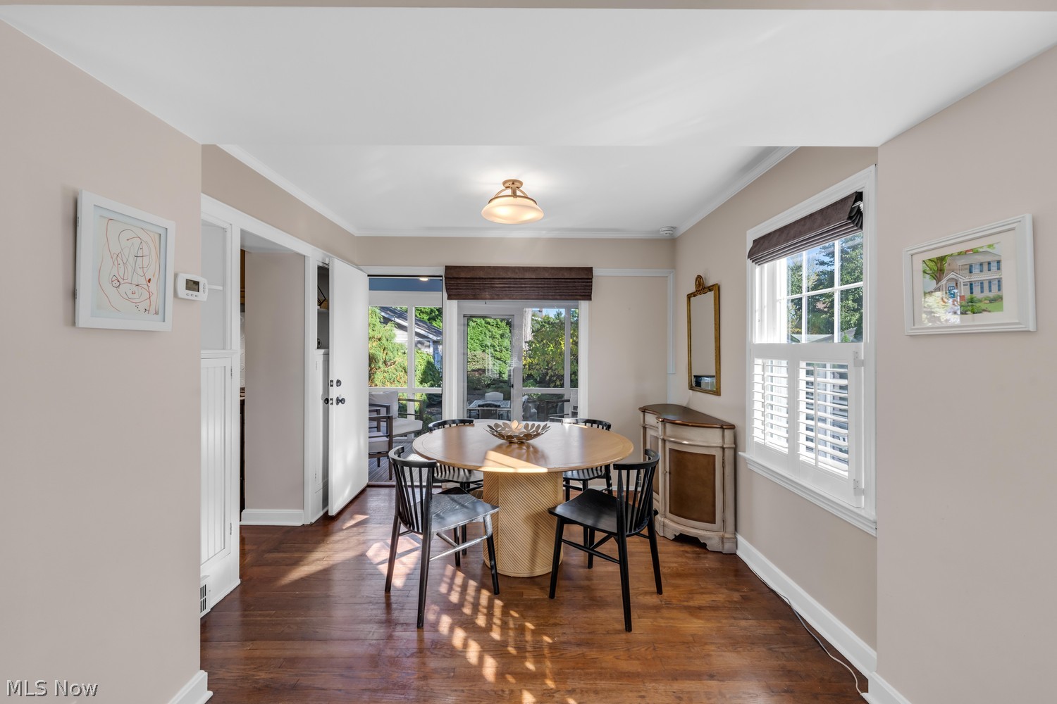 2567 Lakeview Avenue Rocky River OH 44116
