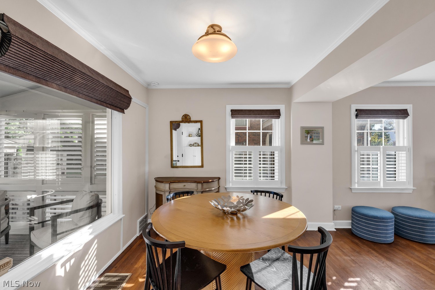 2567 Lakeview Avenue Rocky River OH 44116