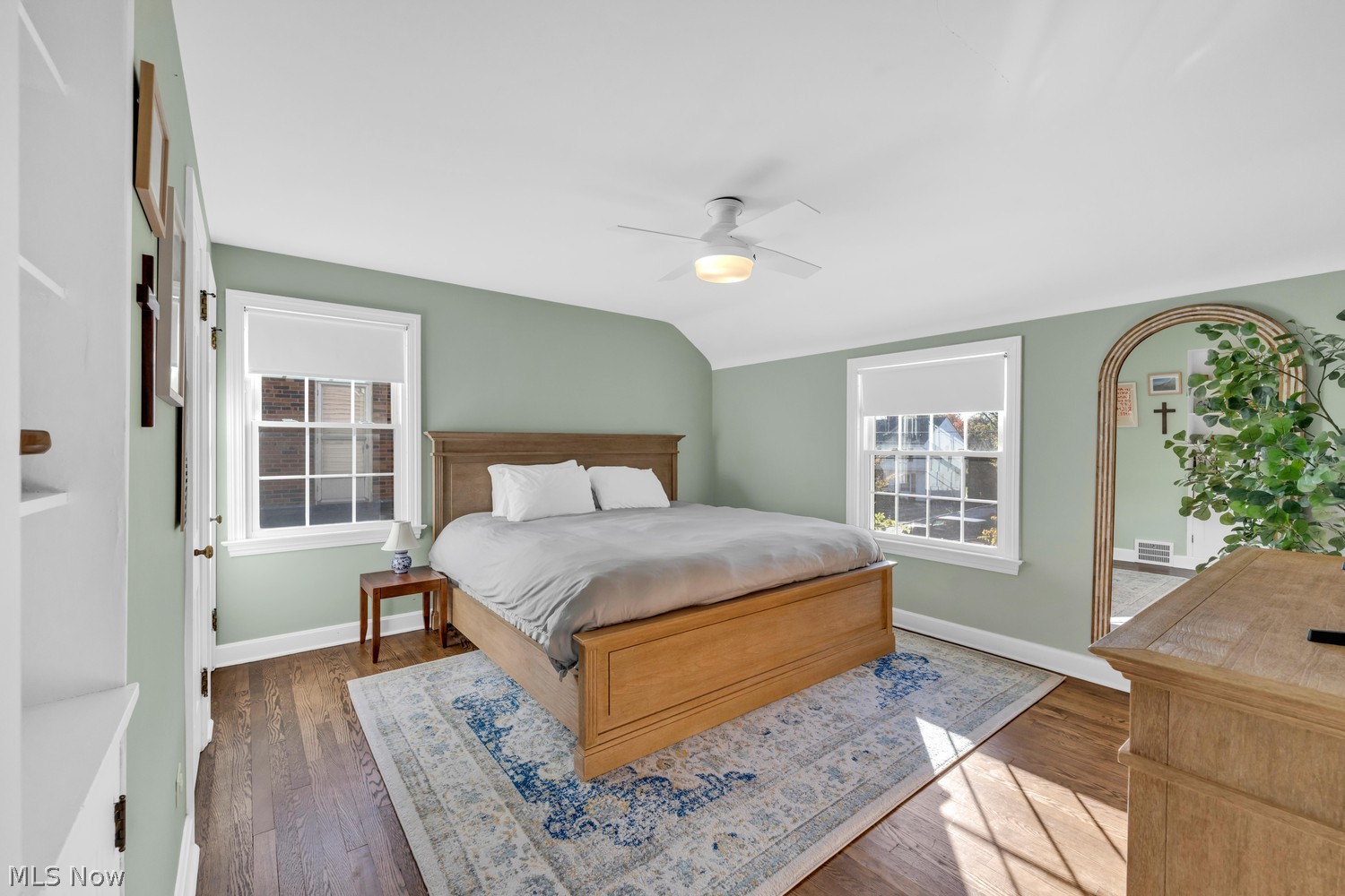 2567 Lakeview Avenue Rocky River OH 44116