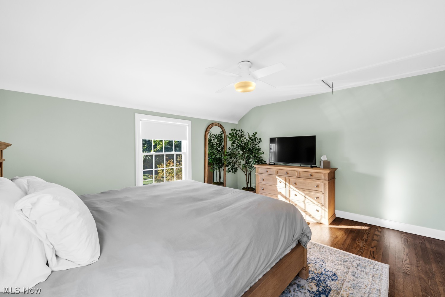 2567 Lakeview Avenue Rocky River OH 44116