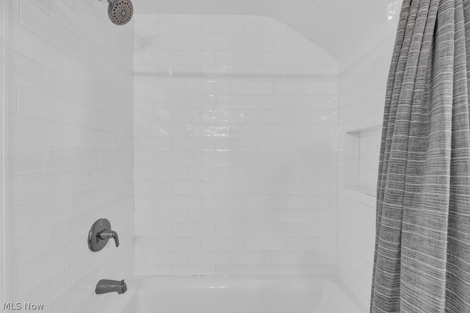 2567 Lakeview Avenue Rocky River OH 44116