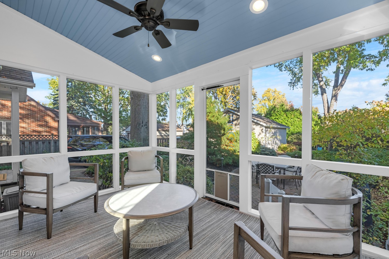 2567 Lakeview Avenue Rocky River OH 44116