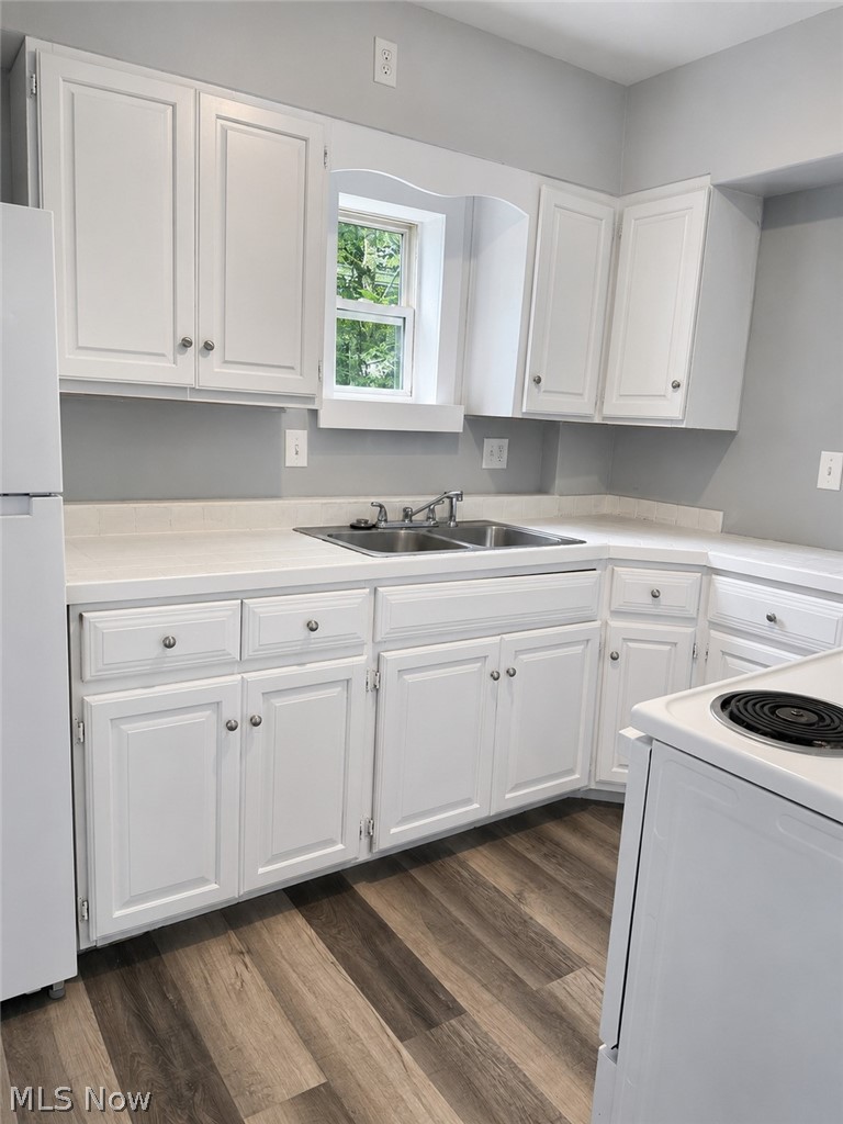 936 Ella Court Akron OH 44314