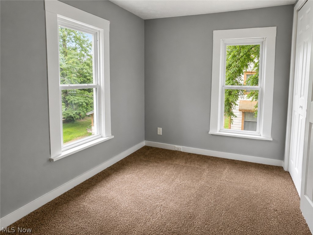 936 Ella Court Akron OH 44314