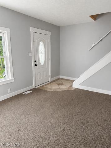 936 Ella Court Akron OH 44314