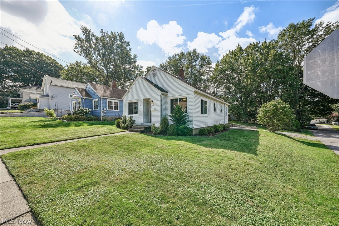 139 Simcox Street Wadsworth OH 44281