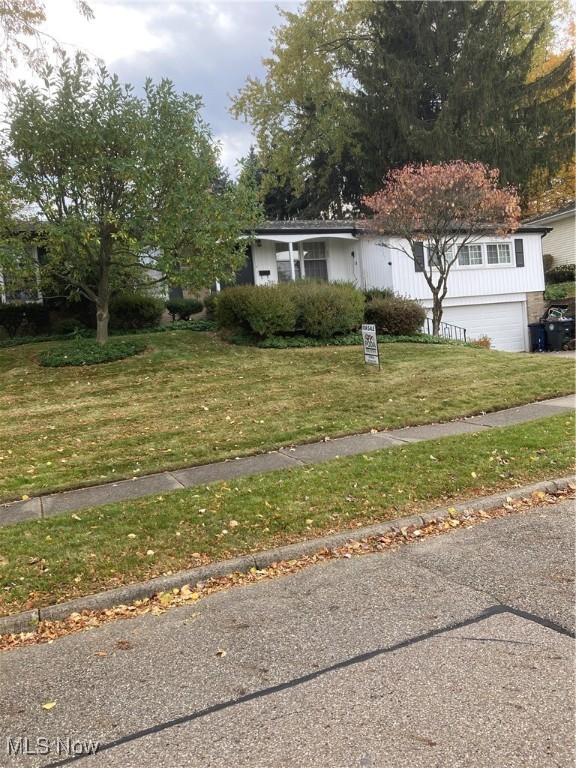 2146 Daniels Akron OH 44312