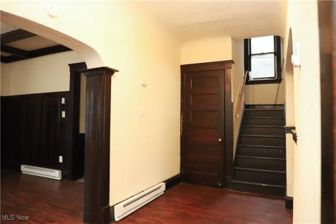 2200 E 81st Street Cleveland OH 44103