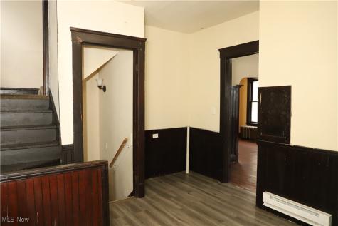 2200 E 81st Street Cleveland OH 44103