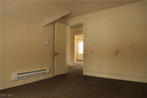 2200 E 81st Street Cleveland OH 44103