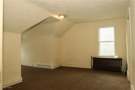 2200 E 81st Street Cleveland OH 44103