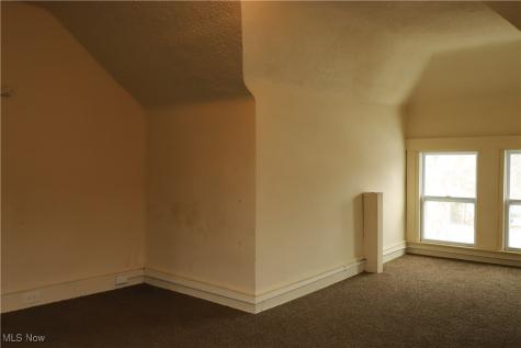 2200 E 81st Street Cleveland OH 44103