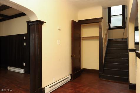 2200 E 81st Street Cleveland OH 44103