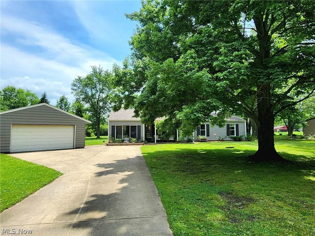 327 Calla Road W Poland OH 44514