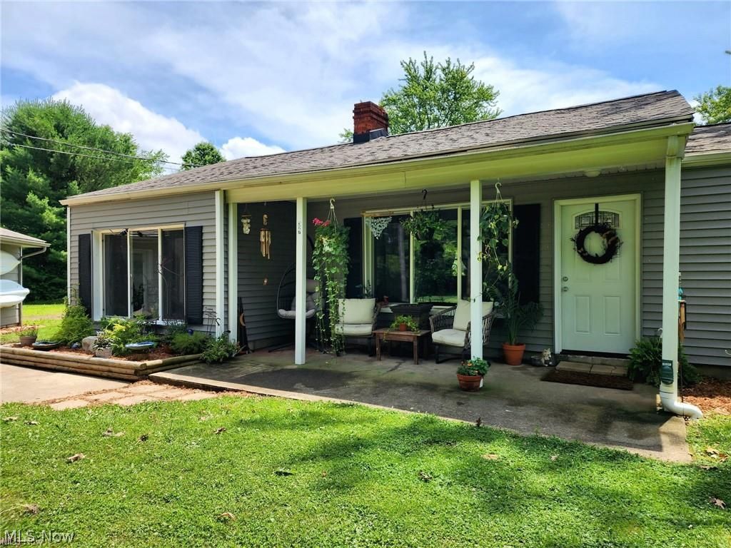 327 Calla Road W Poland OH 44514
