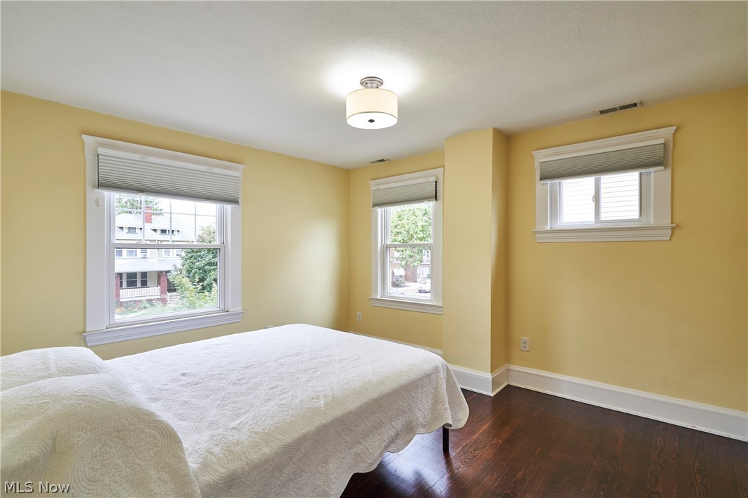 1666 Lincoln Avenue Lakewood OH 44107