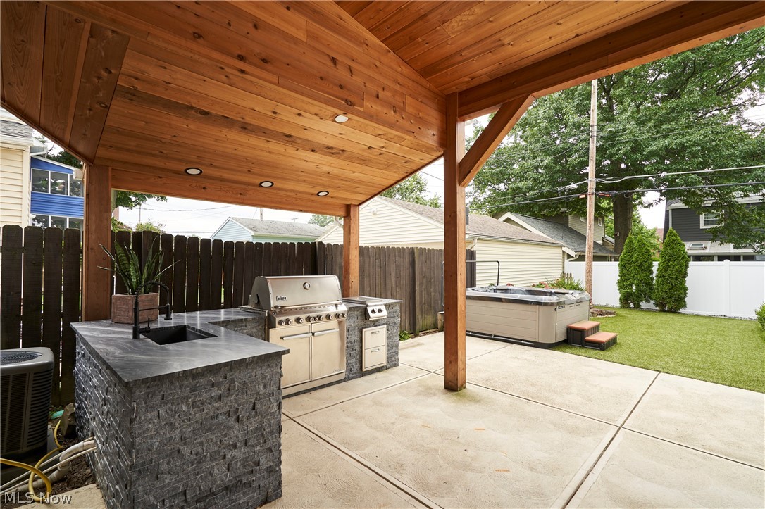 1666 Lincoln Avenue Lakewood OH 44107
