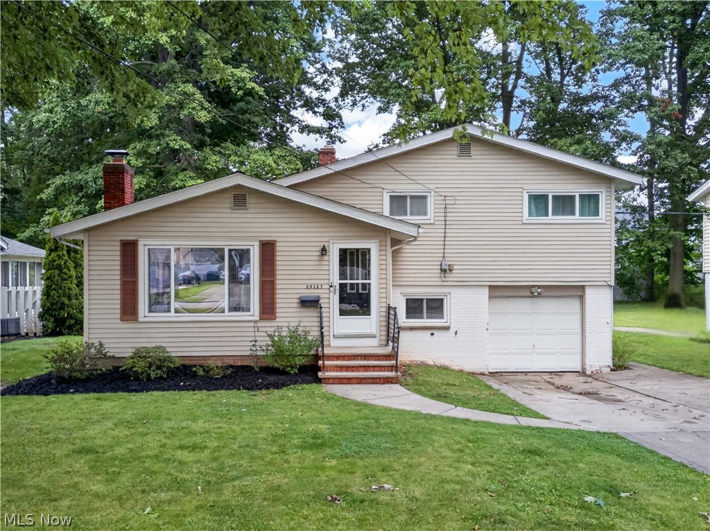 39127 Gardenside Drive Willoughby OH 44094