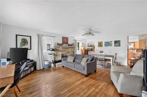39127 Gardenside Drive Willoughby OH 44094