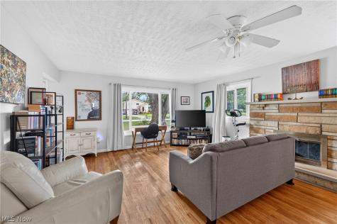 39127 Gardenside Drive Willoughby OH 44094