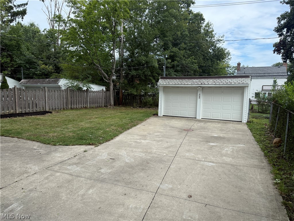 2327 Loyola Road University Heights OH 44118