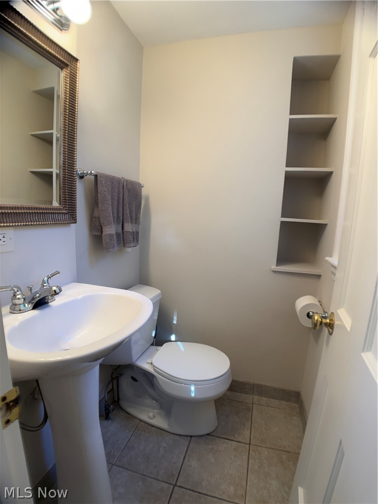 2327 Loyola Road University Heights OH 44118