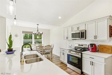 533 E Lakewood Drive Canal Fulton OH 44614