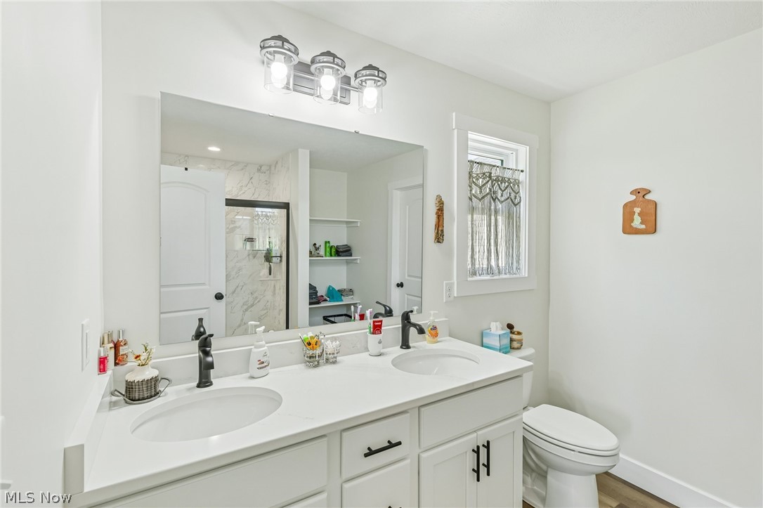 533 E Lakewood Drive Canal Fulton OH 44614