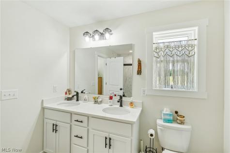 533 E Lakewood Drive Canal Fulton OH 44614