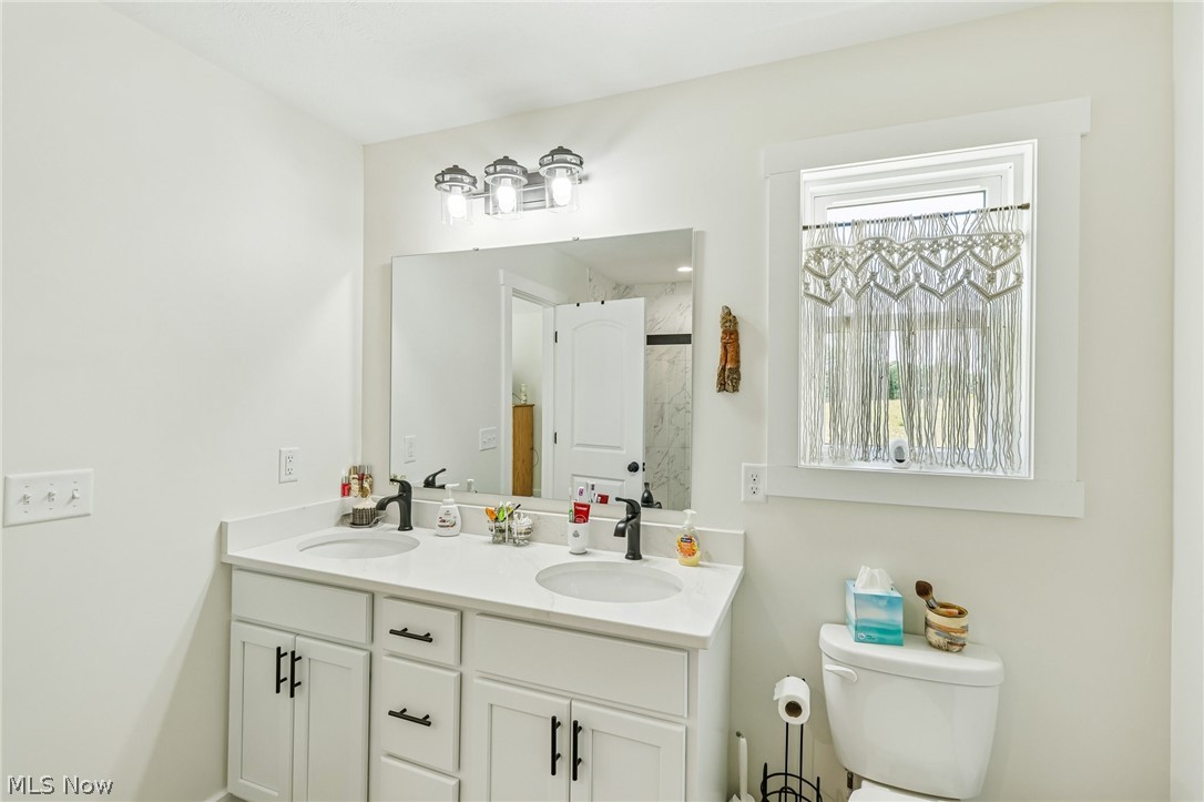 533 E Lakewood Drive Canal Fulton OH 44614
