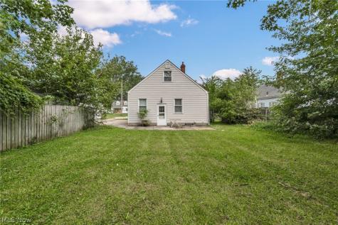 3943 Palm Avenue Lorain OH 44055