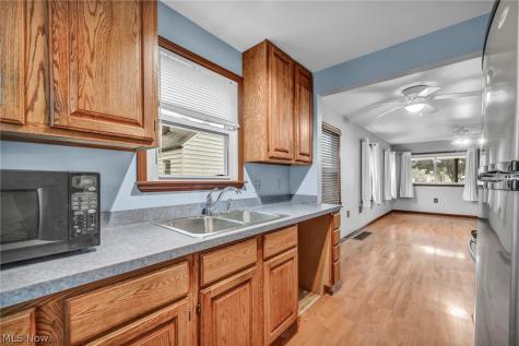 3943 Palm Avenue Lorain OH 44055