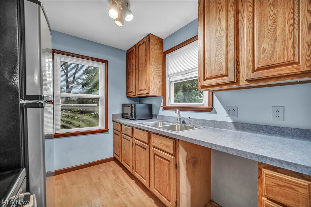 3943 Palm Avenue Lorain OH 44055