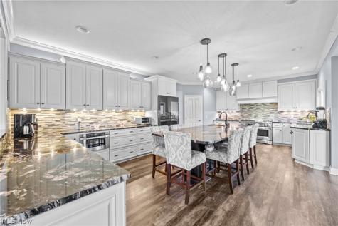 6678 Winston Lane Solon OH 44139