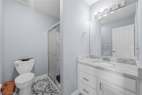6678 Winston Lane Solon OH 44139