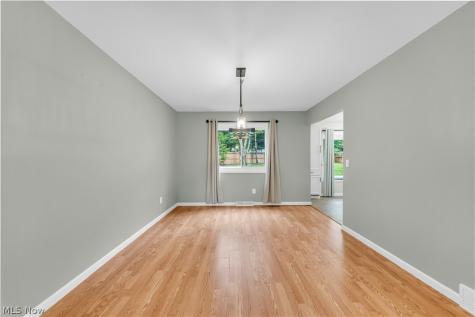 16543 Peppergrass Circle Strongsville OH 44136