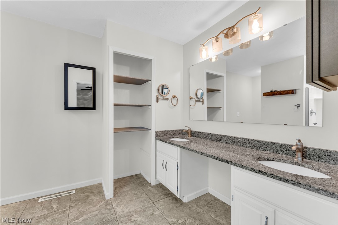 16543 Peppergrass Circle Strongsville OH 44136