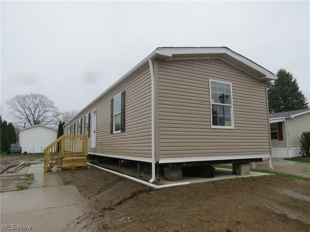 2663 Lake Breeze Drive Madison OH 44057