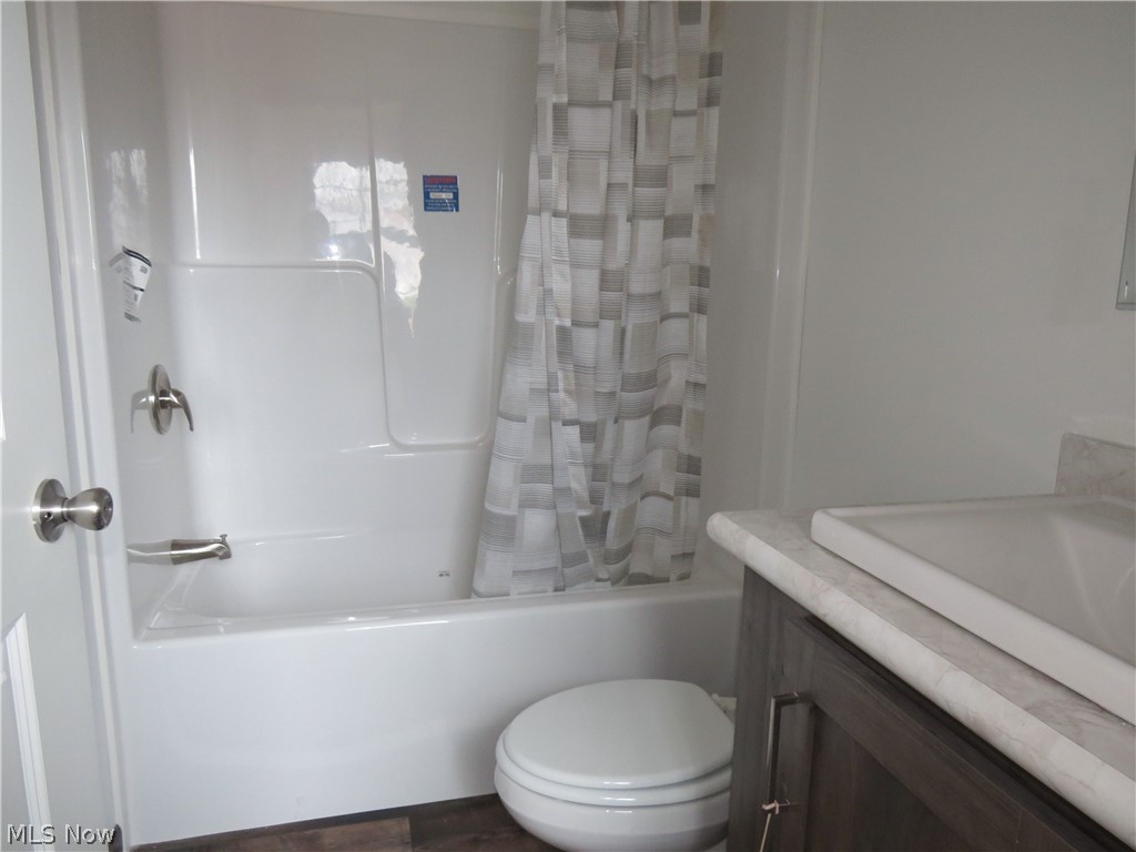 2663 Lake Breeze Drive Madison OH 44057