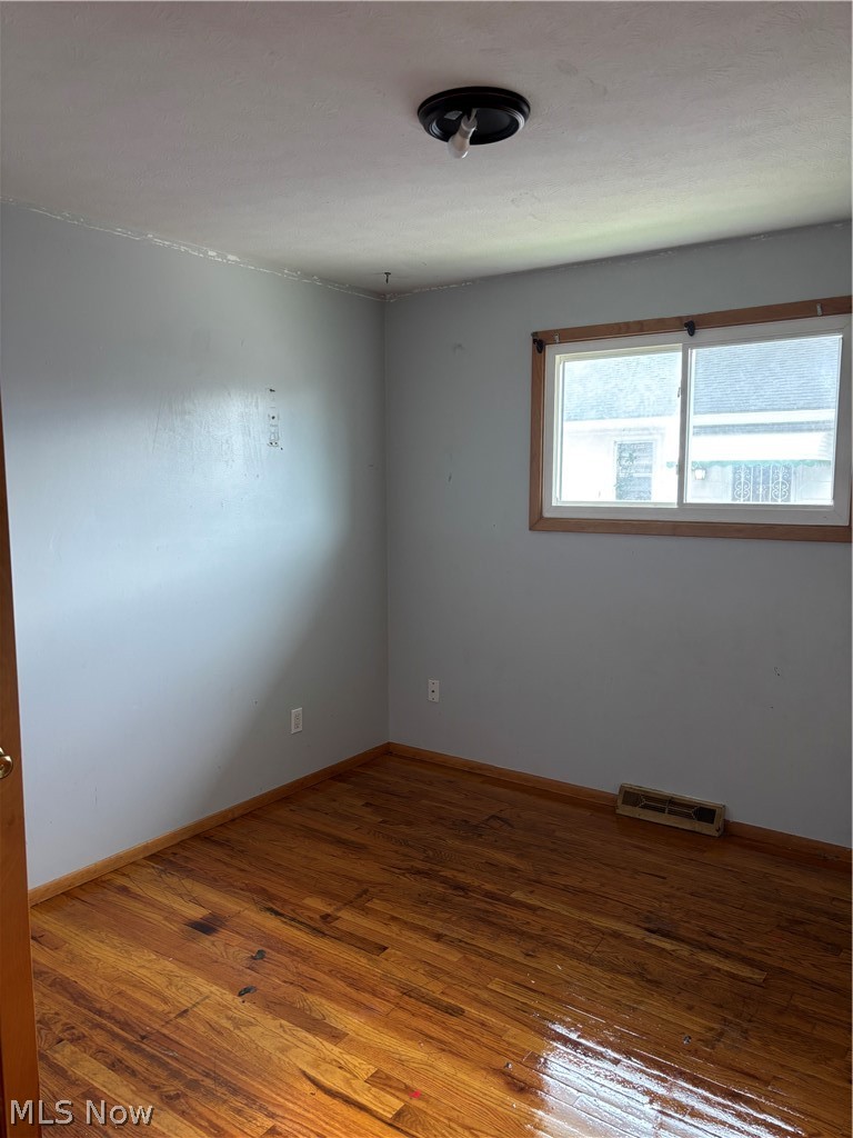 24401 Russell Avenue Euclid OH 44123