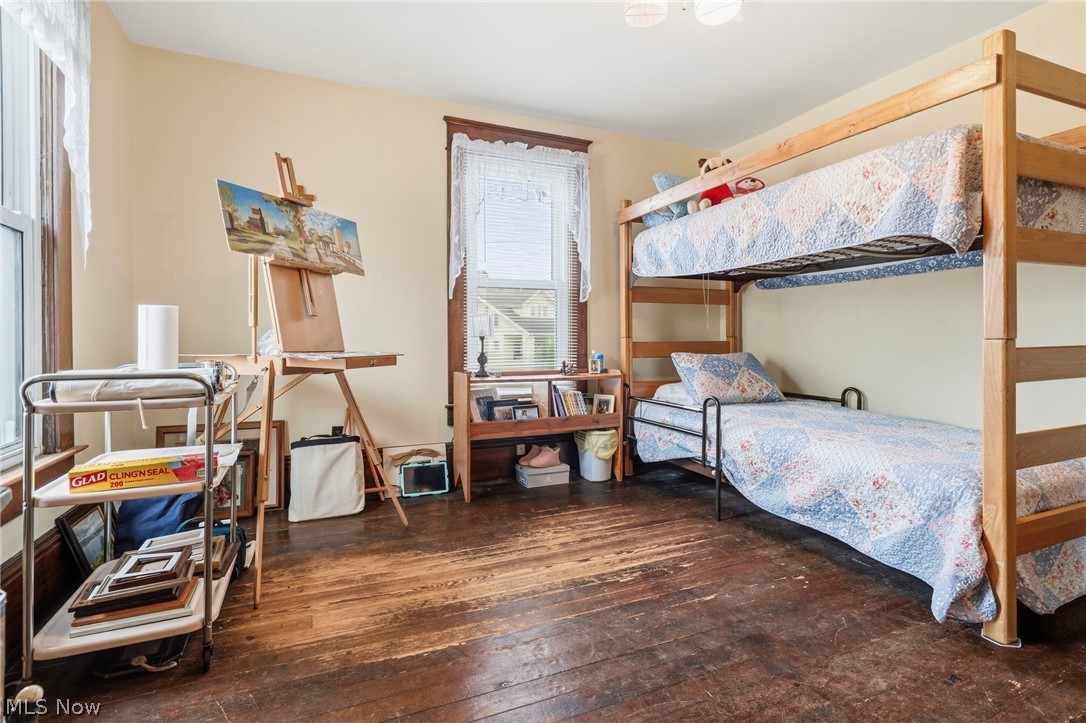 66 4th Street NE Carrollton OH 44615