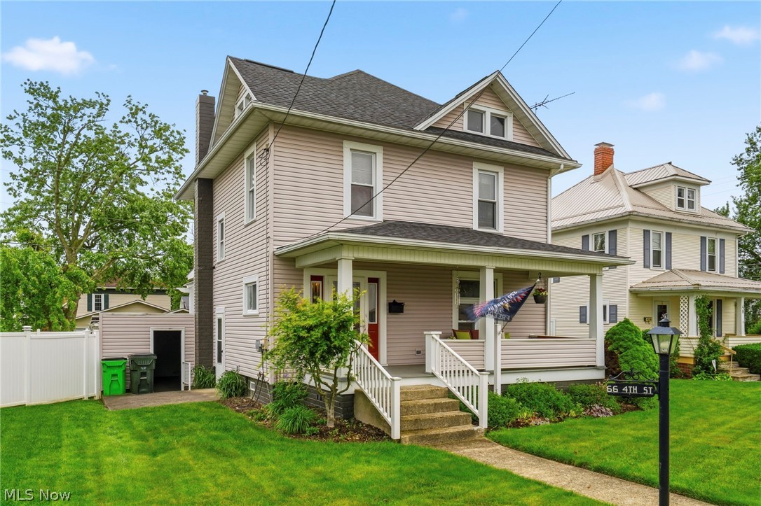 66 4th Street NE Carrollton OH 44615