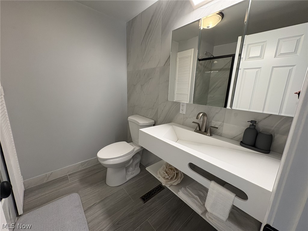 105 Riverview Street Toronto OH 43964