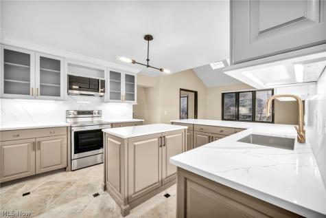 2 Salem Court Beachwood OH 44122