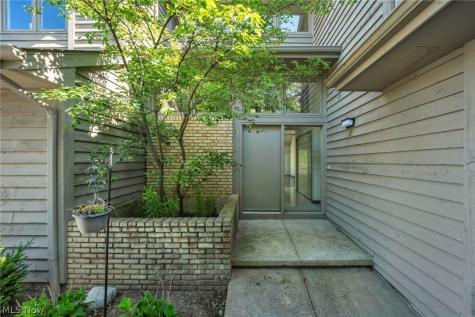 2 Salem Court Beachwood OH 44122
