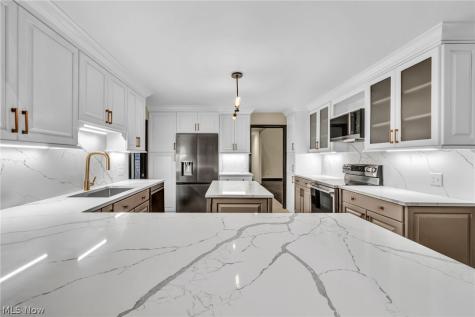 2 Salem Court Beachwood OH 44122