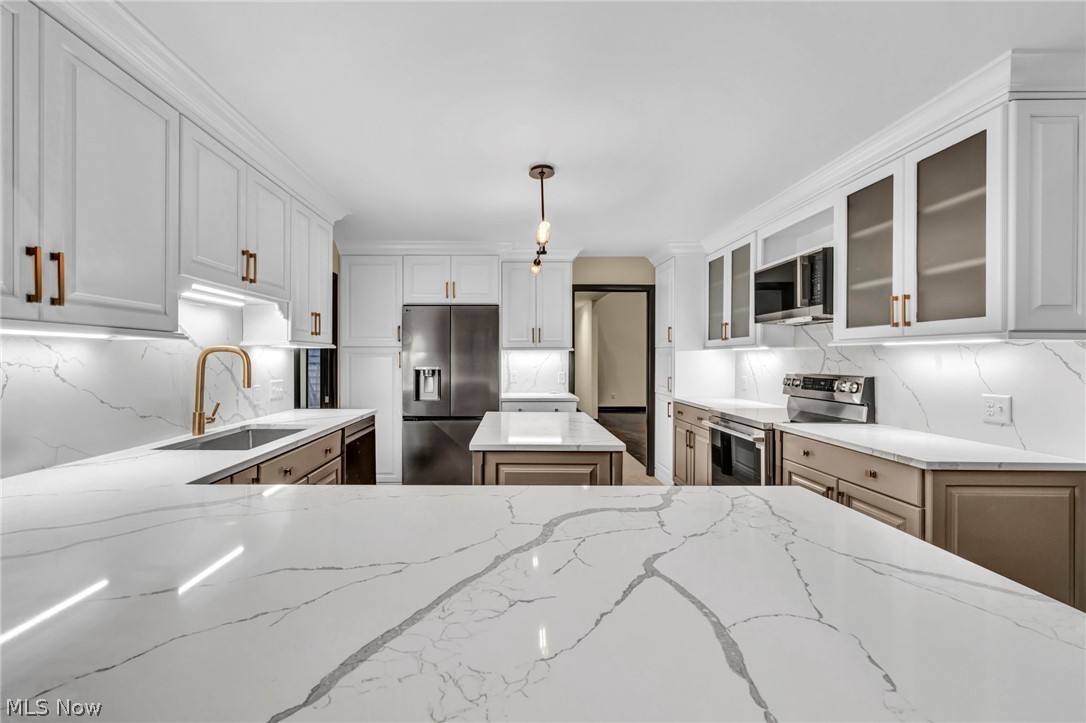 2 Salem Court Beachwood OH 44122