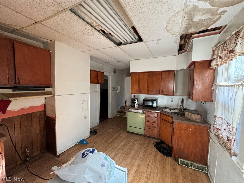 462 Eddy Road Cleveland OH 44108